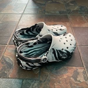 Black n White Crocs